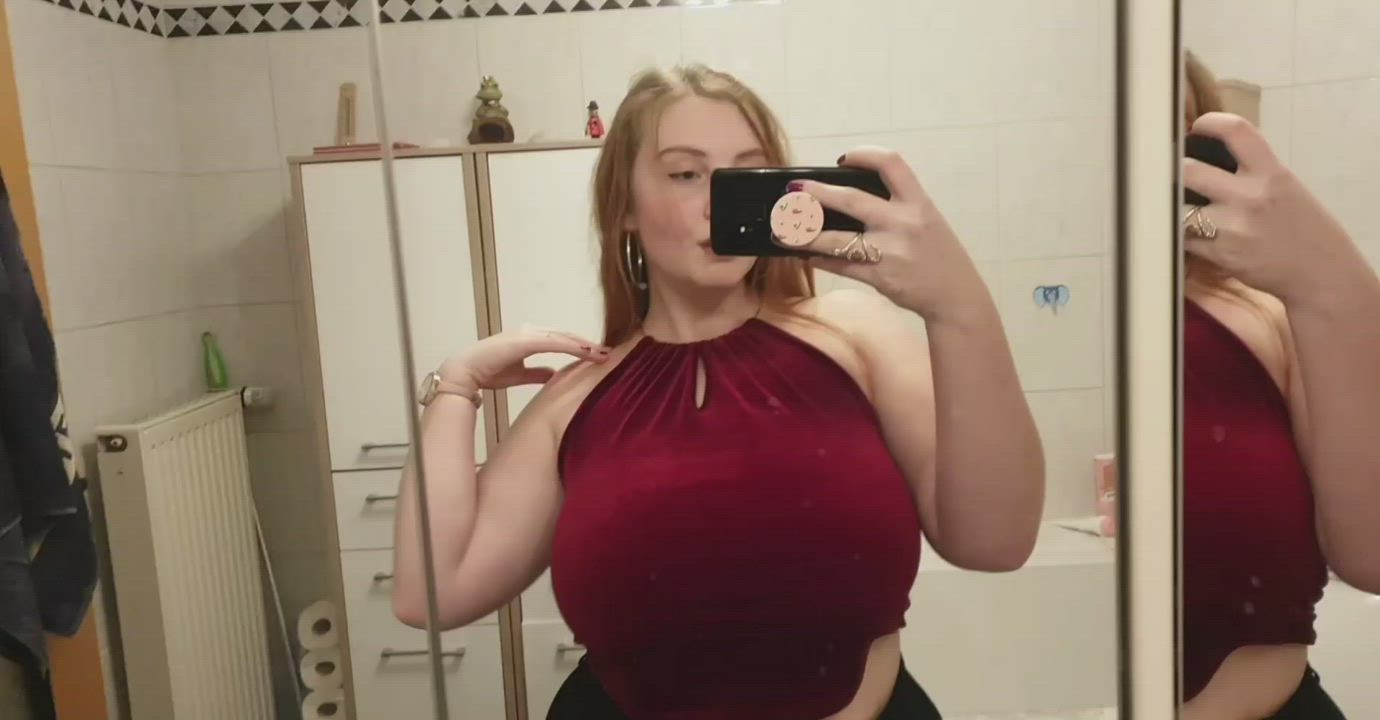 Who asked Santa for a chubby 18 year old with massive boobs? 🎁