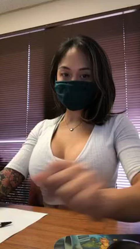 Sexy Asian Girl Sneaky Tits Show in Office