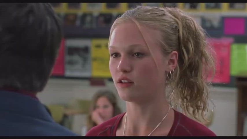 Julia Stiles in 10 Things I Hate About You (1999)