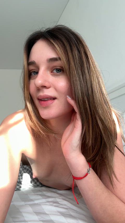 Am I Cute Hot Sexy? F20