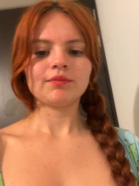 I got that thick redhead energy, come handle it