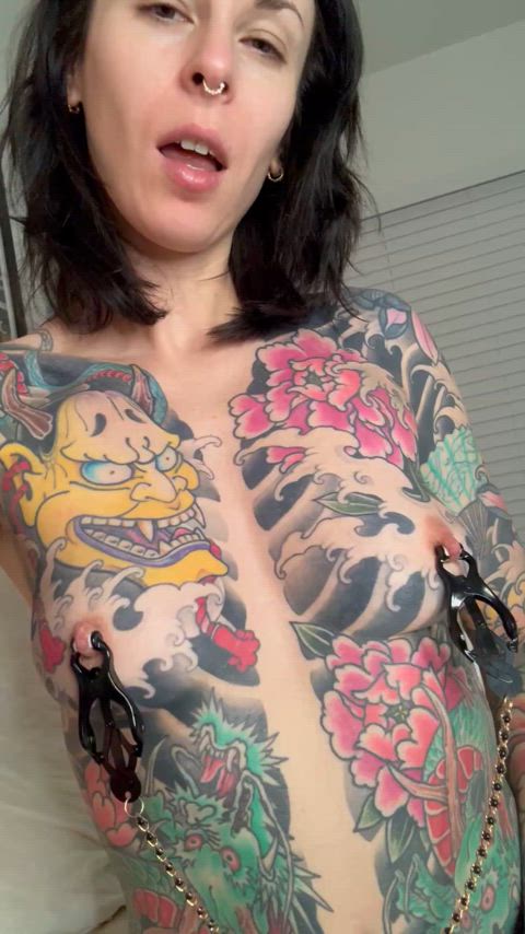 Tattoo girls are the biggest freaks 