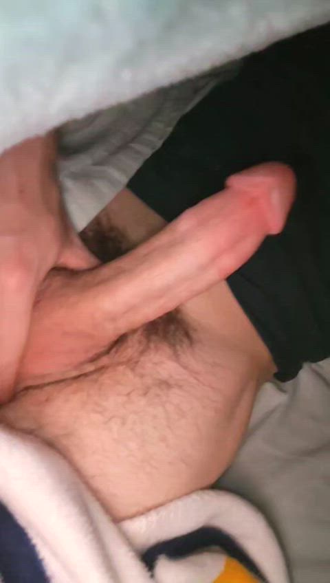 My highschool cock is desperate for attention (18)