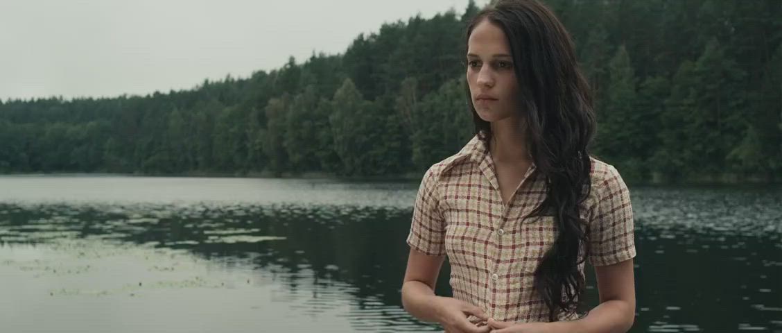 From the silver screen to the red hot sheets: Alicia Vikander's steamy on-screen nudity revealed in jaw-dropping porn gif! Watch as the Swedish beauty strips down and bares it all in her most explicit role yet. You won't