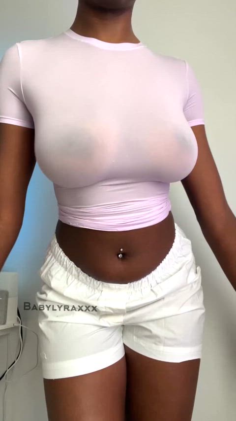 **See the Curvaceous Beauty babylyraxxx Expose Her Heavenly Assets in a Jaw-Dropping Display** Get ready for a scorching hot treat as babylyraxxx, the ebony goddess, sets your screens on fire! This stunning vixen is ser