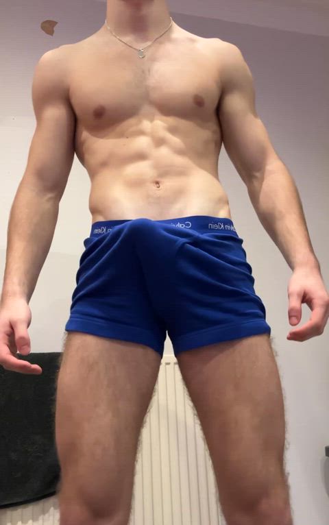 I wonder if you noticed my teen bulge (19) 