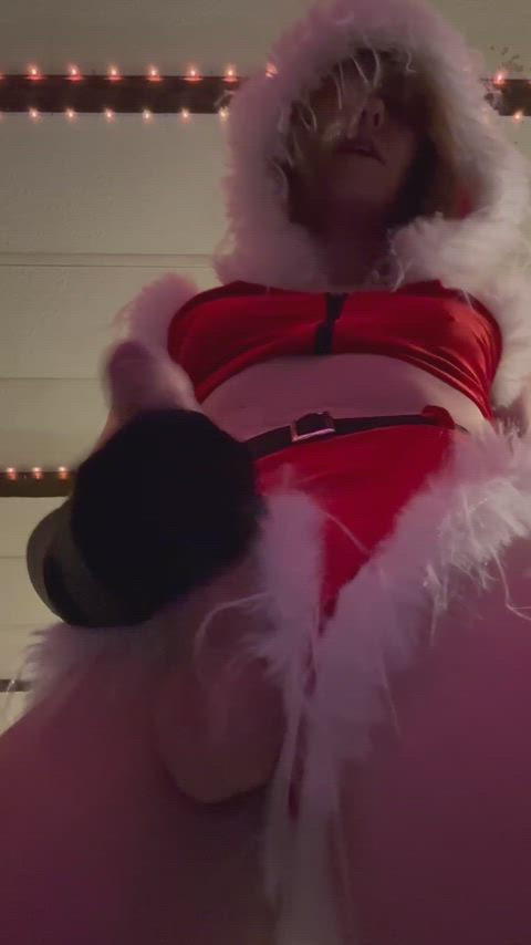 You’ve been naughty this year. That means your only getting cum in your stalking 😈