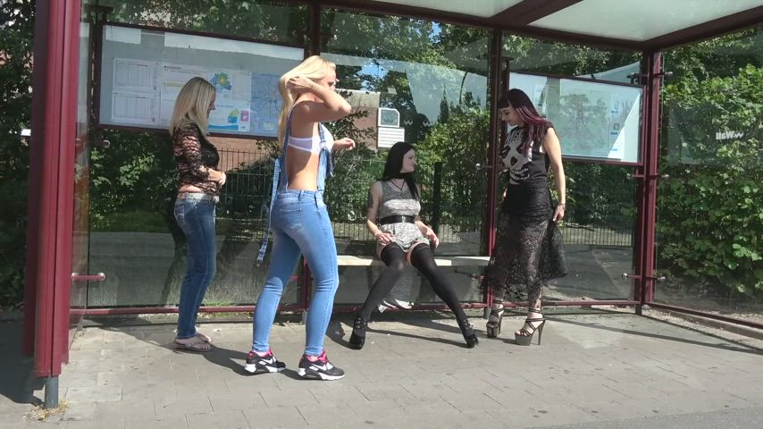 Insanely public group of german girls piss themselves