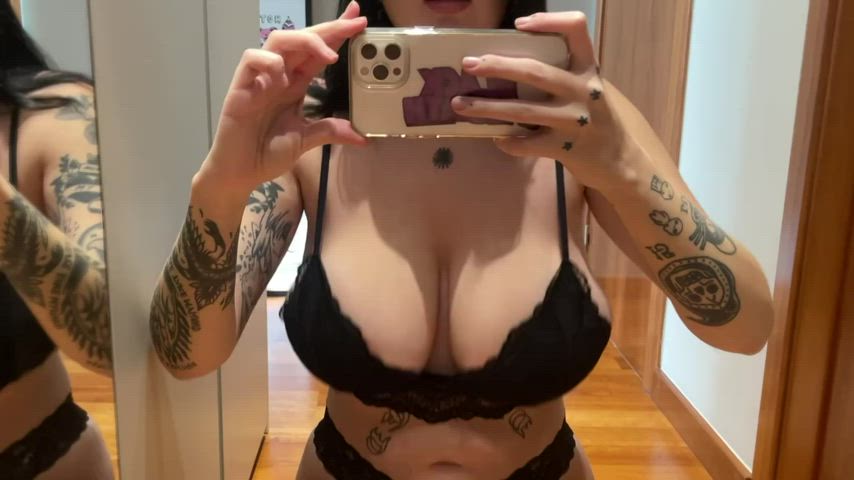 Big Tits Bouncing Tits Lydia Ghost Titty Drop