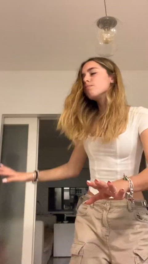 @angieefortt