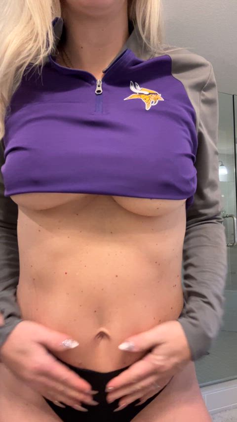 Skol!!!! (F) the cheese heads