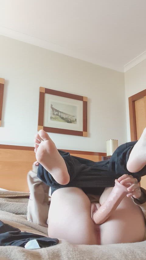 Caught by GF FINGERING in the hotel room