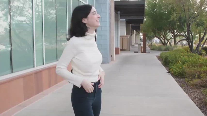 Giula Wylde flashing in public