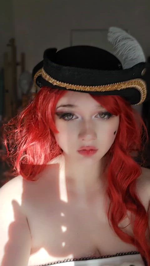 Miss Fortune starts to strip