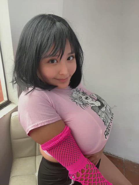 asian girl with triple Ds