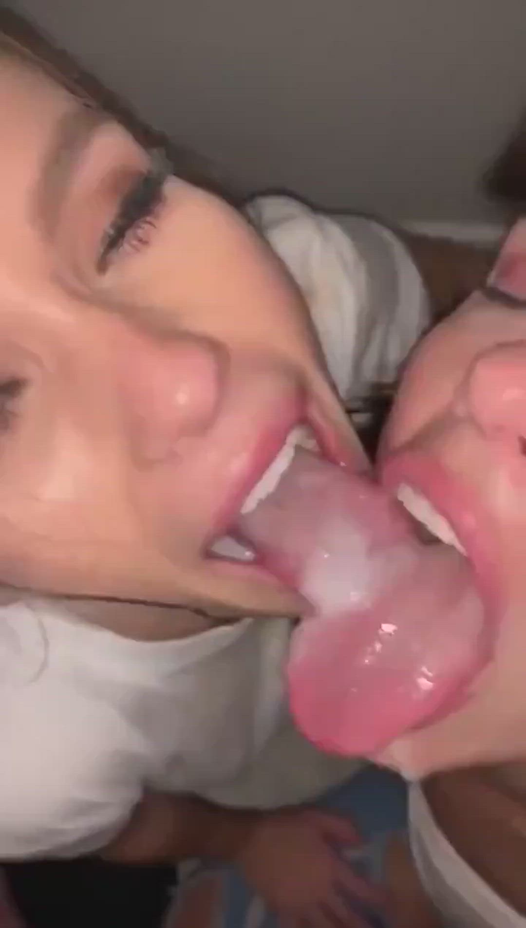 Cum In Mouth Porn GIFs | RedGIFs