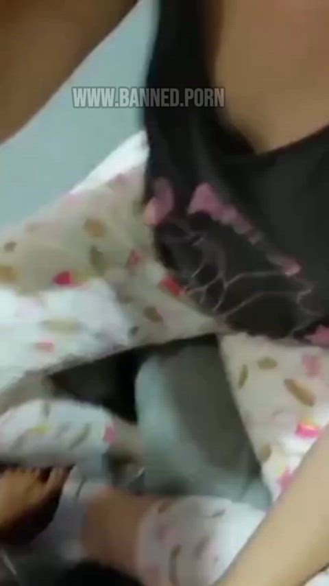 Homemade video of my girlfriend giving me a blowjob in her pajamas