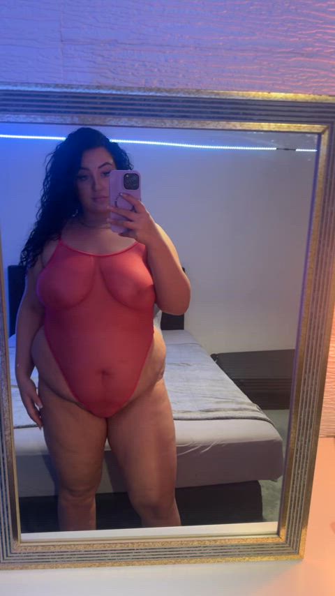 250lbs, say yes if would jerk off to my pussy pics and i send you some <3