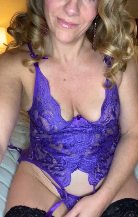 Let me open my married pussy for you 