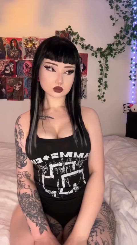 Ever tried a goth girl with tits like mine