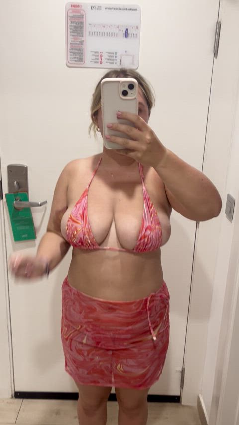 This naughty wife loves turning heads at the resort 