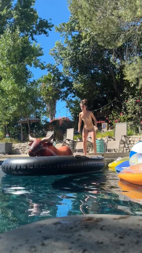 At the u/nakedbakers for thwir annual party 🎉 they got this pool bull ride and I had to take a flying leap 😂 full videos from this weeks adventures will be on OF & Fansly