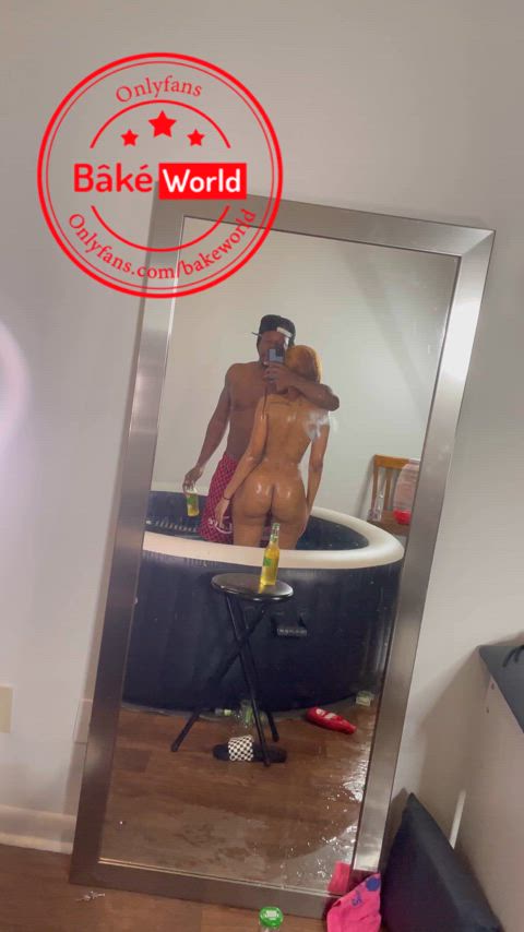 Oily jacuzzi session n bake world 