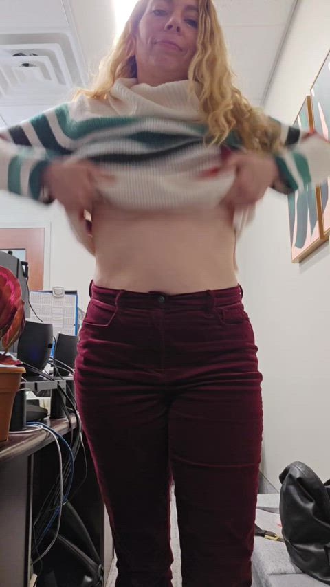 Christmasy Striped Sweater... (F)48