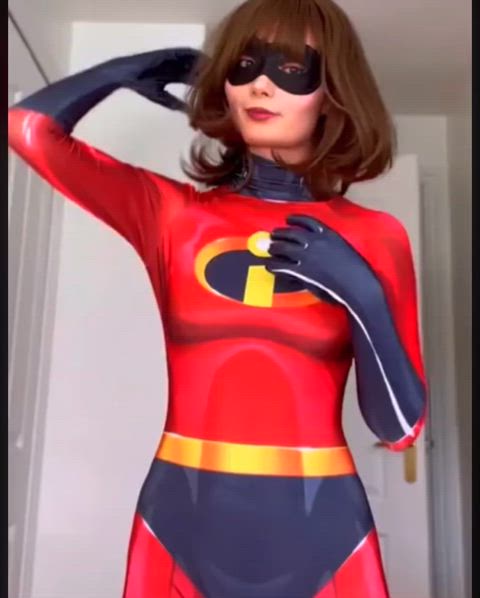 Elastigirl from The Incredibles by Pixiecat